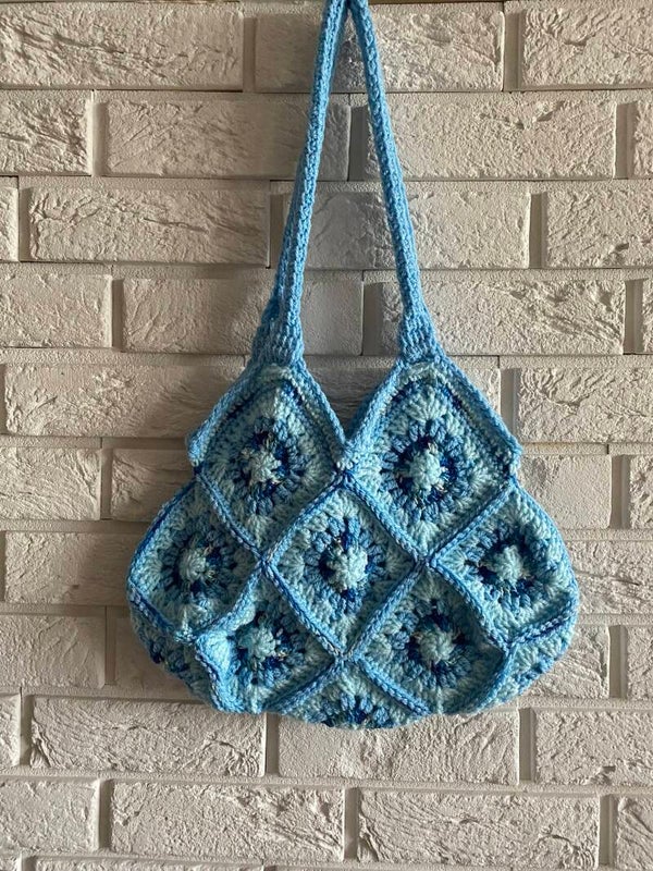 Everyday No. 10 – Handmade Granny Square Shoulder Bag