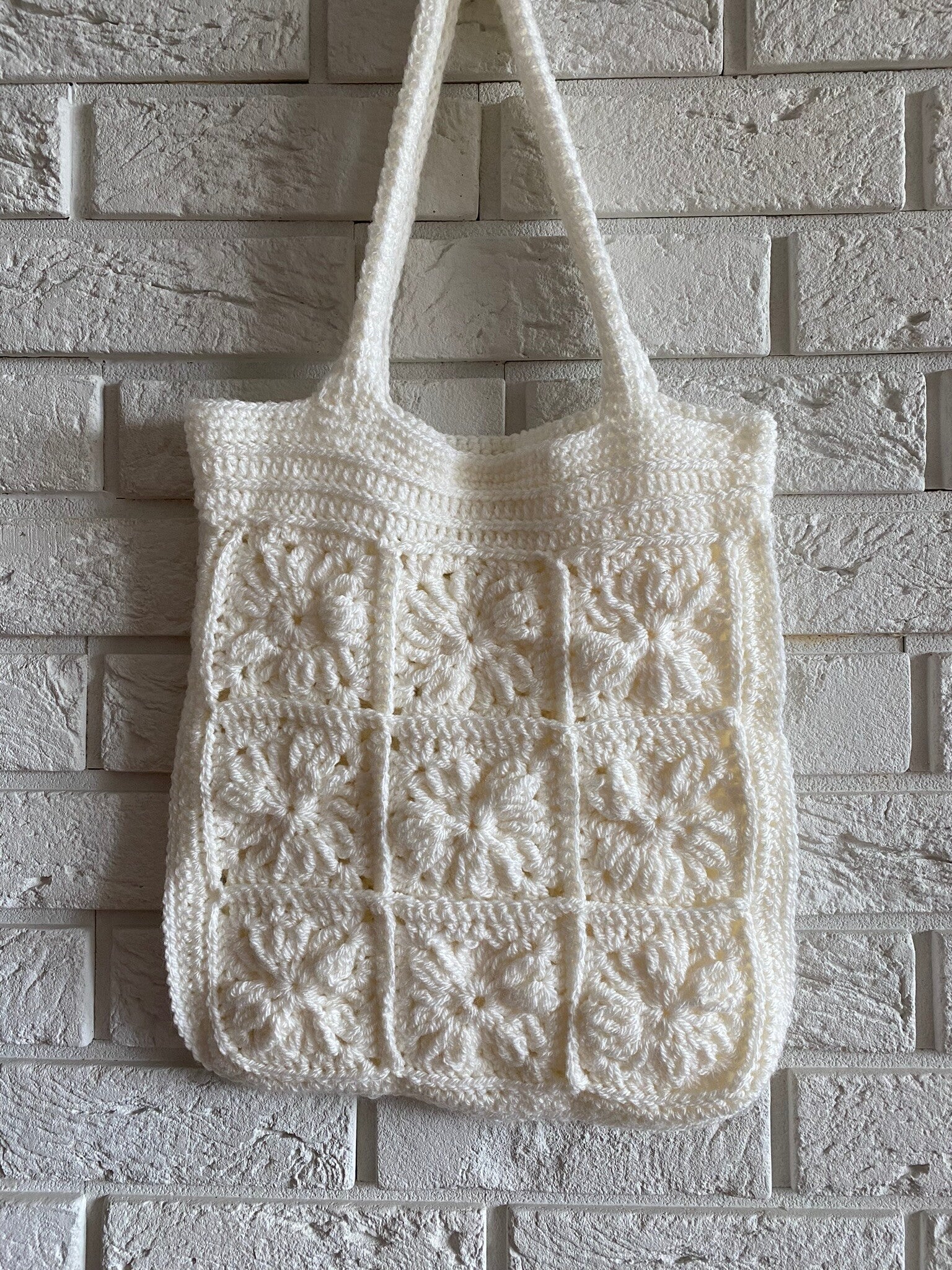 Everyday No. 16 – Handmade Crochet Floral Tote Bag