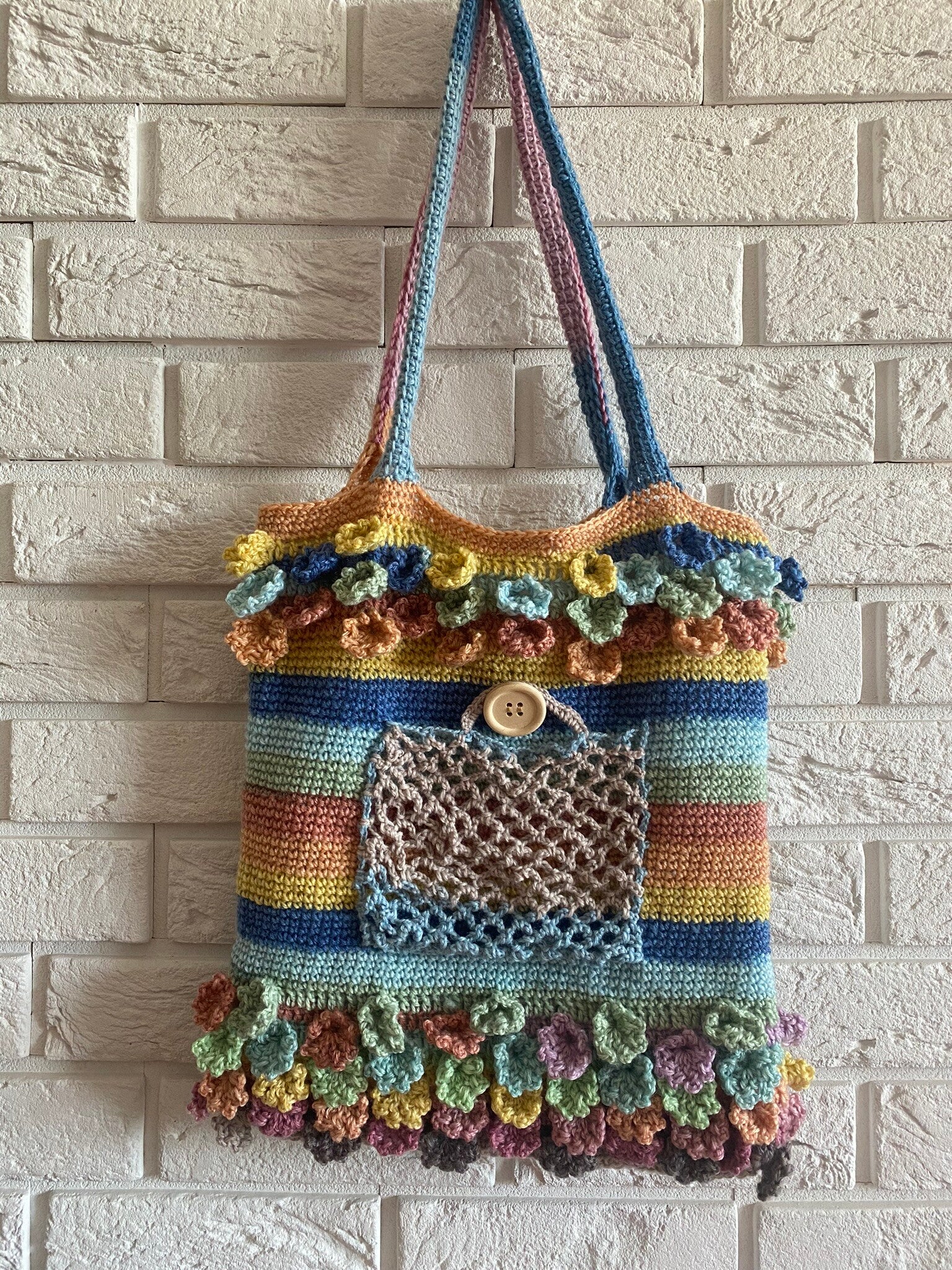 One-Off No. 16 – Crochet Blossom Tote
