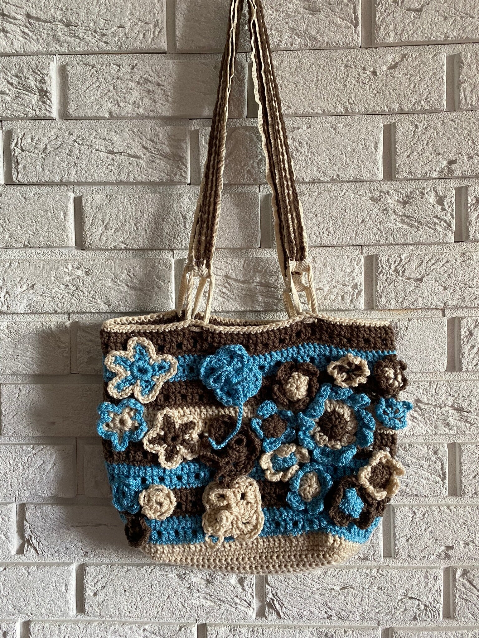 One-Off No. 23 – Floral Crochet Tote Bag
