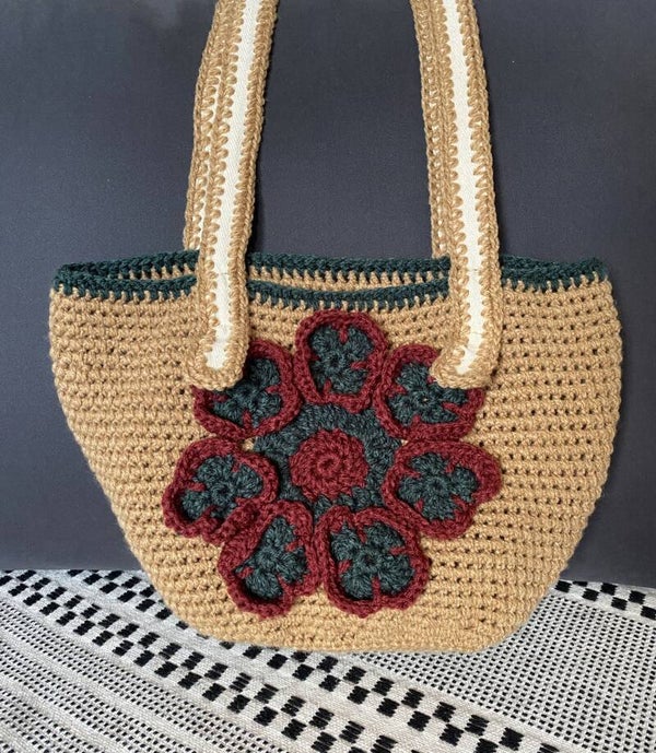 One-Off No. 20 – Crochet Floral Shoulder Bag