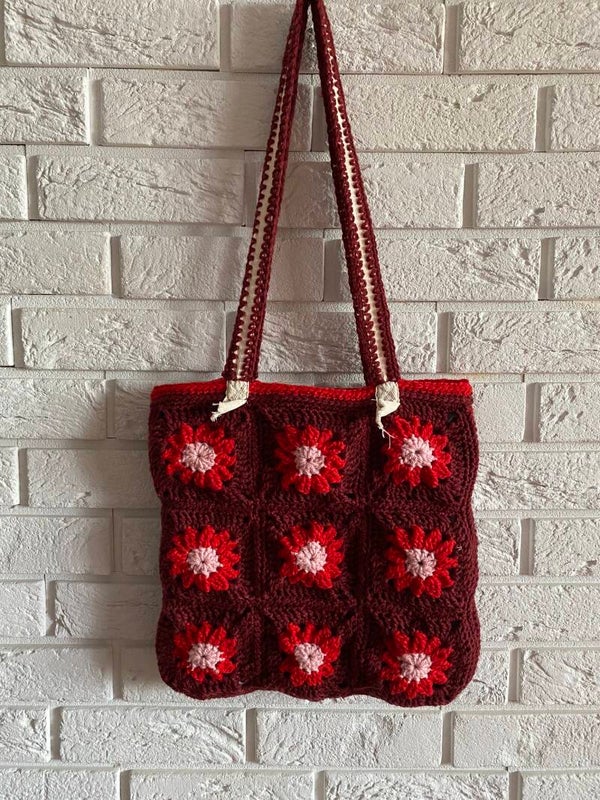 Patchwork No. 33 – Burgundy Bloom Tote
