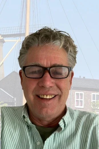 peter-vd-heuvel-standard.webp