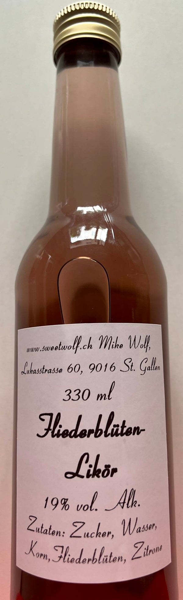 Hausgemachter Fliederblütenlikör