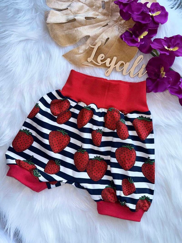 Kurze Pumphose Erdbeeren / Streifen 110/116