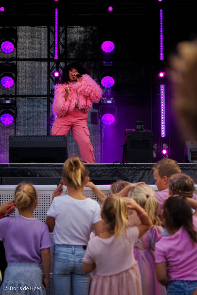 feestweek25-fenna-52-standard.jpg