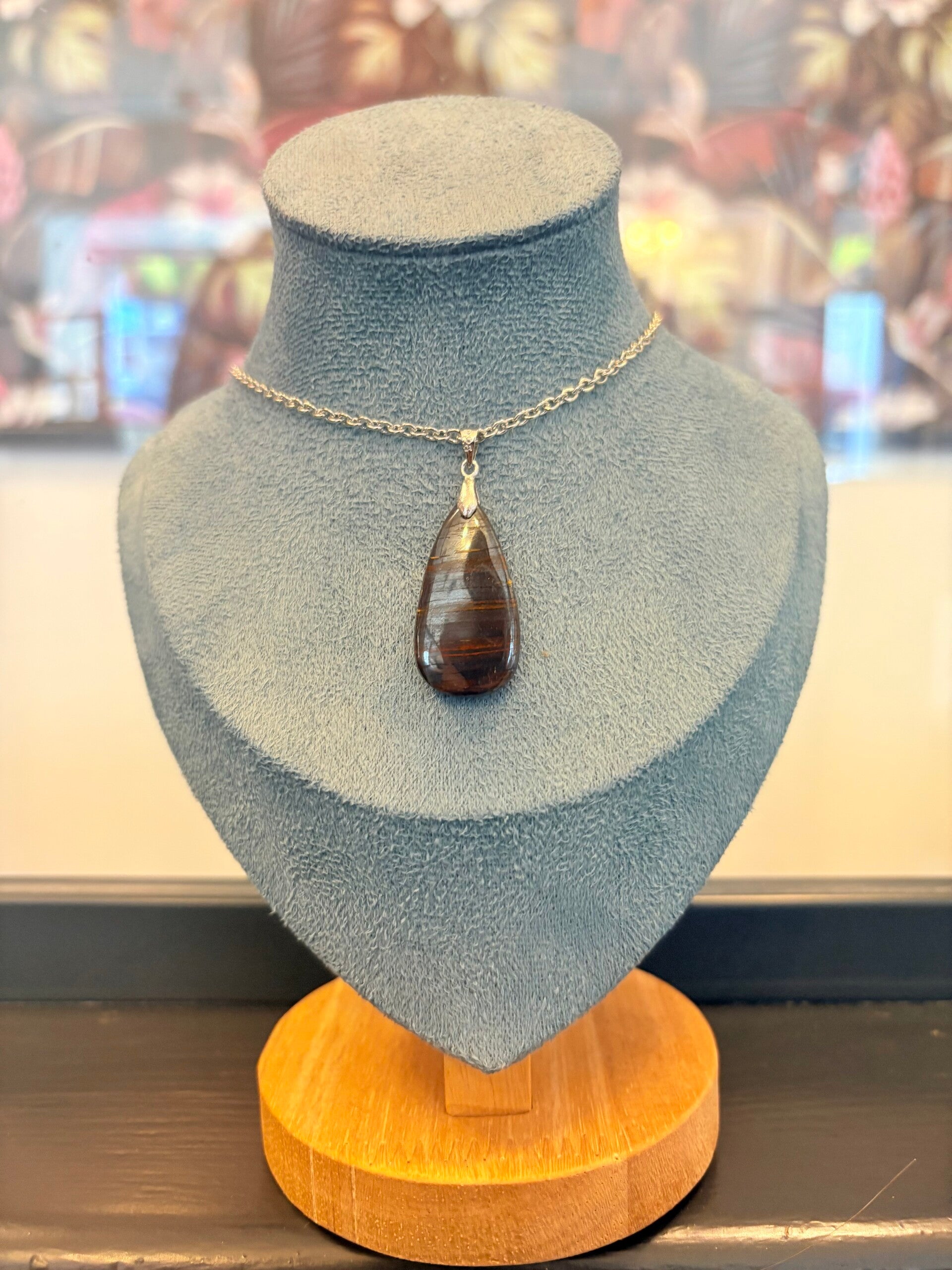 Collier en Œil de Fer – Force & Protection