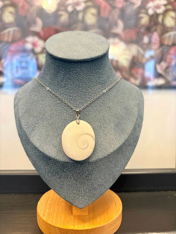 Collier Œil de Sainte-Lucie – Protection & Chance