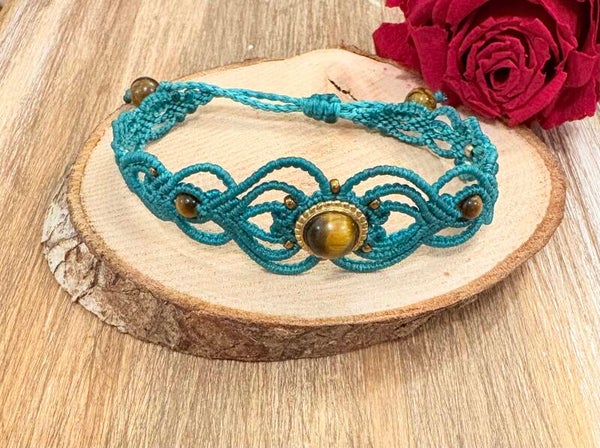 Bracelet en macramé – Œil du Tigre (réglable)