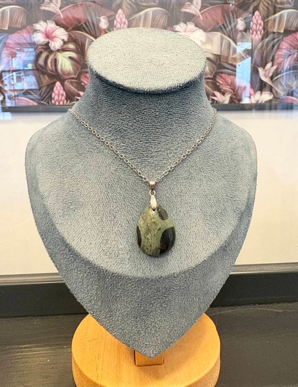 Collier goutte Jaspe Kambaba – Ancrage & sagesse ancestrale