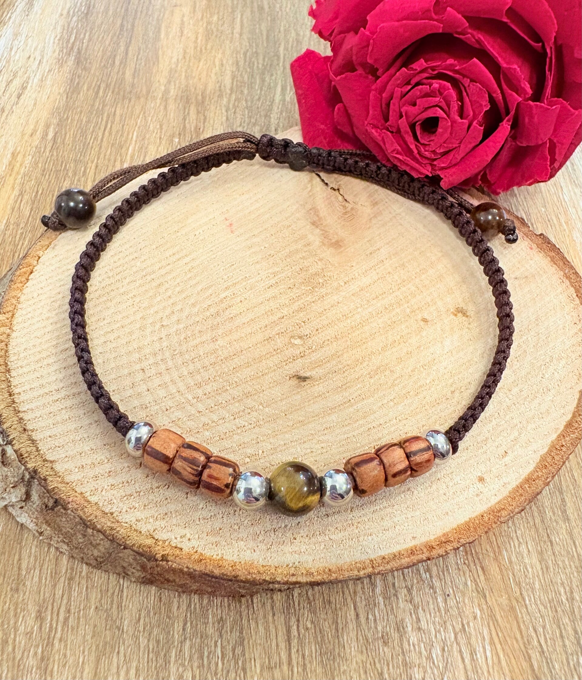Bracelet en bois & Œil du Tigre – Macramé artisanal
