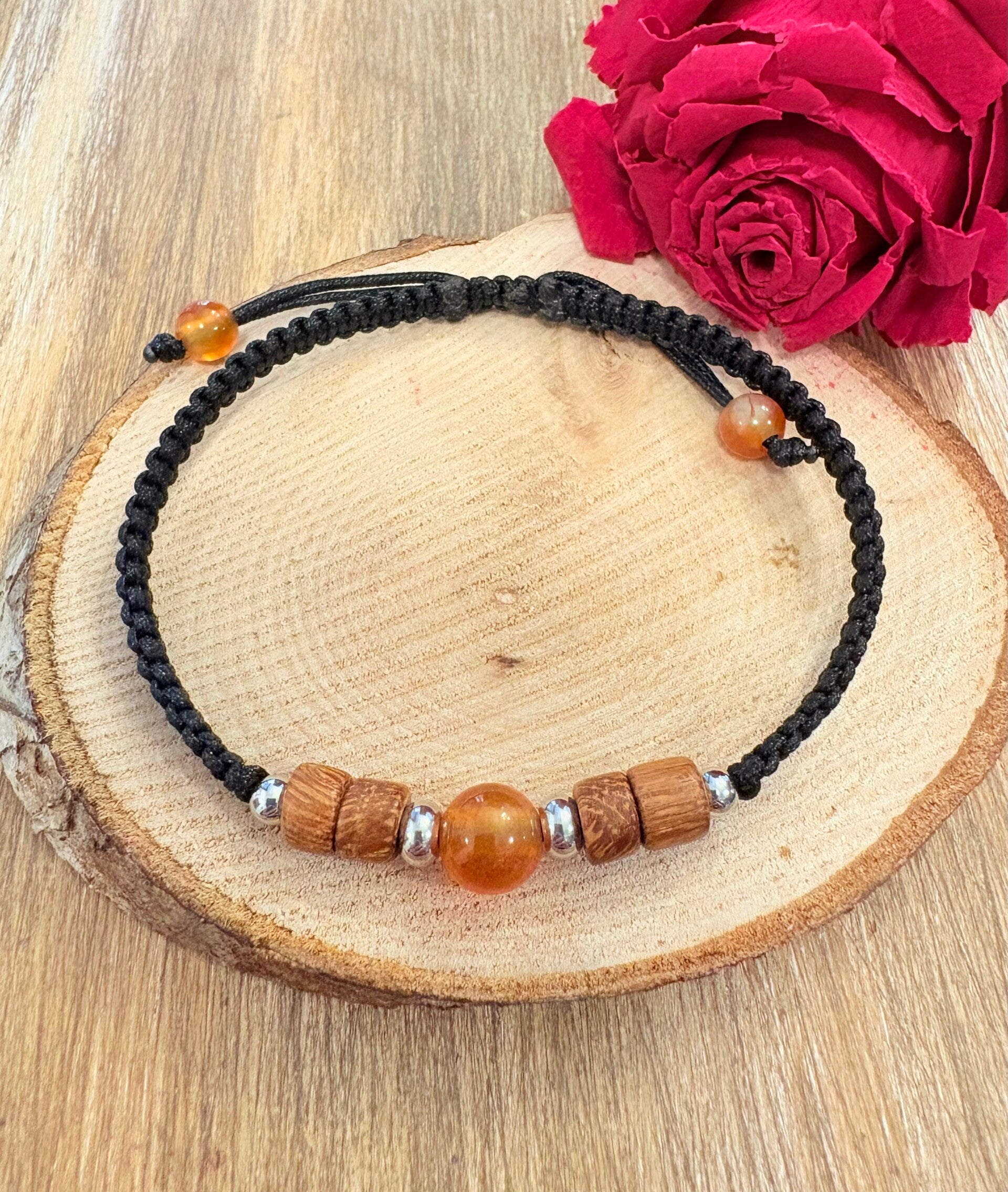 Bracelet Cornaline & Bois – Macramé artisanal