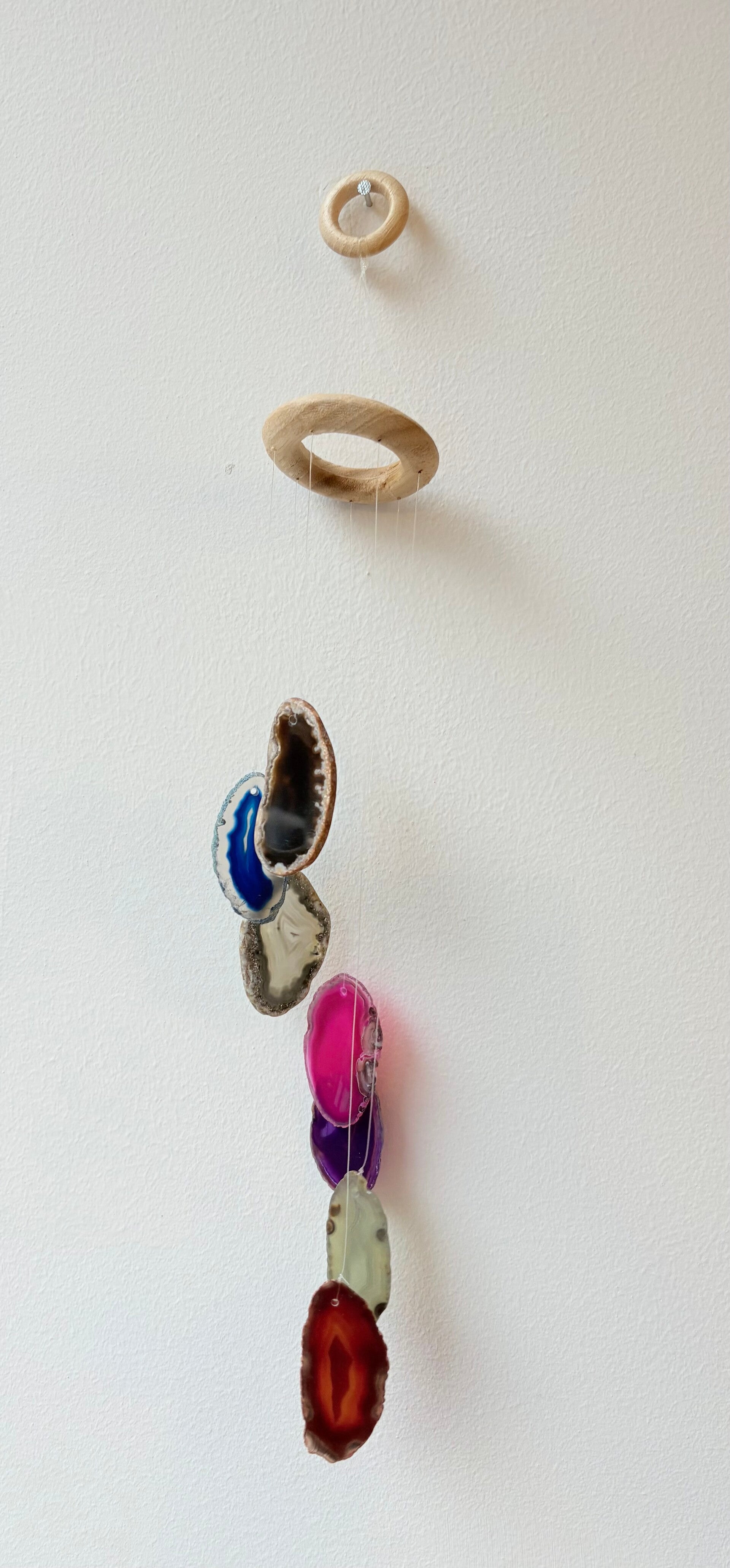 Carillon en Agates Colorées Naturelles – 45 cm