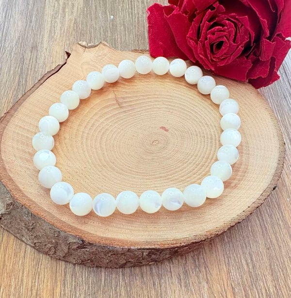 Bracelet en Nacre – Douceur & Protection Intérieure 6mm