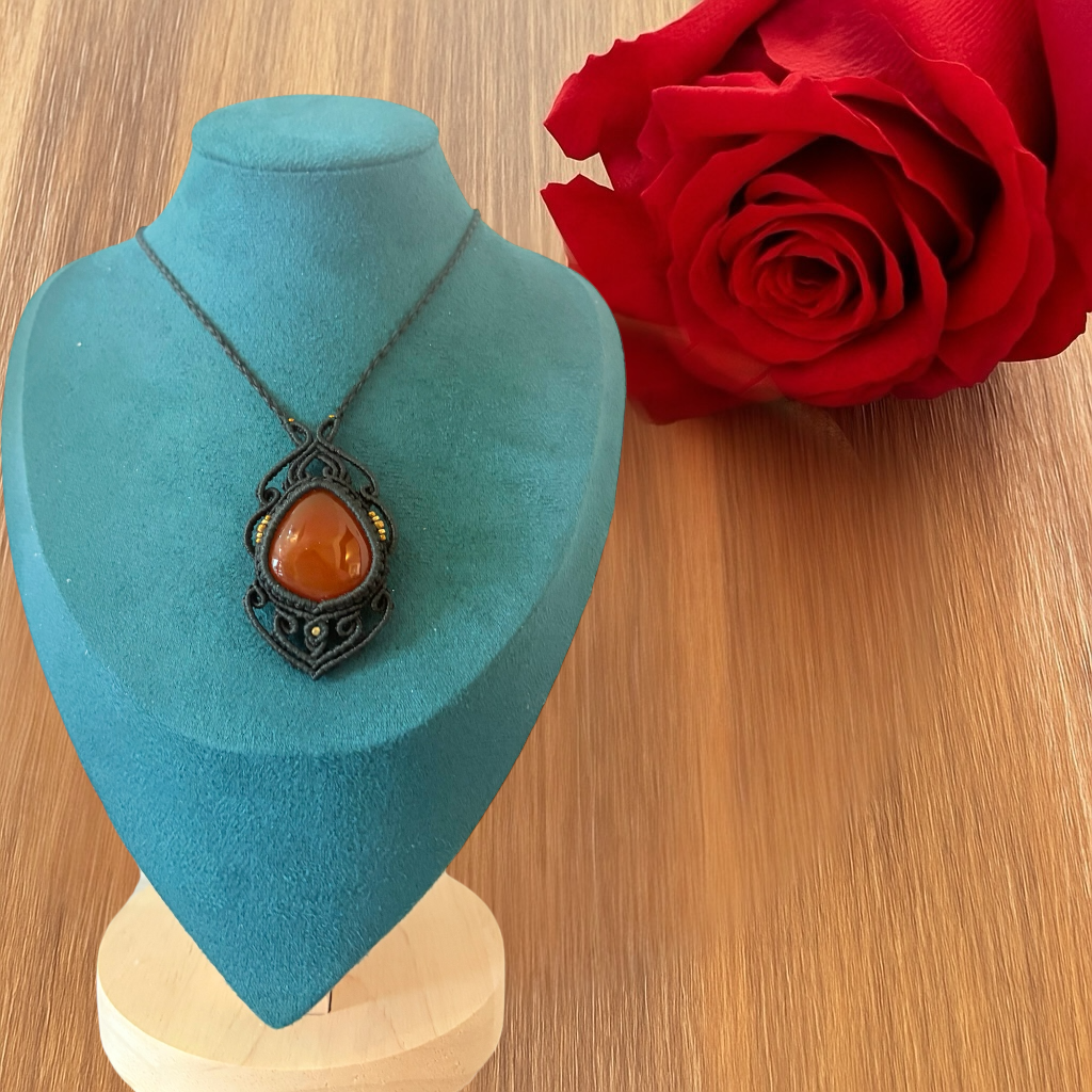 Collier en macramé -Cornaline