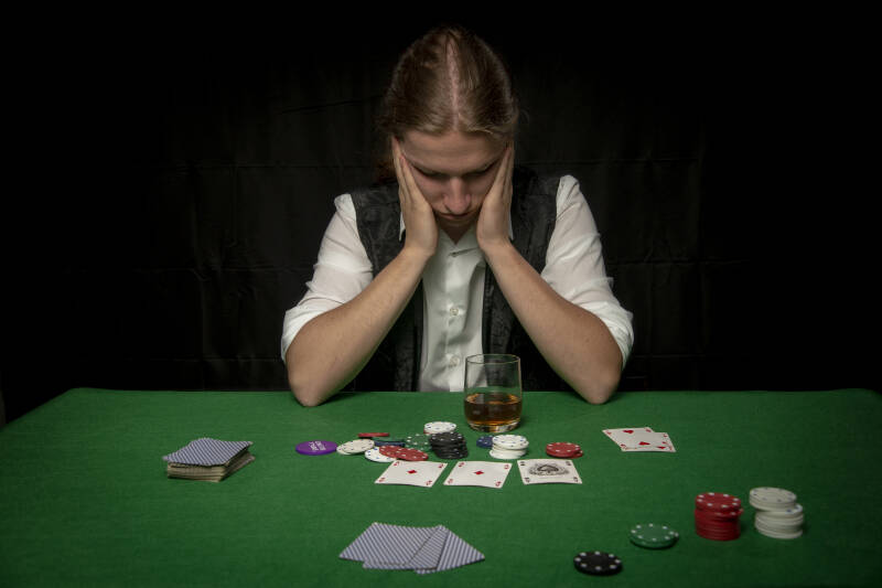 Hoofdindehanden.jpg