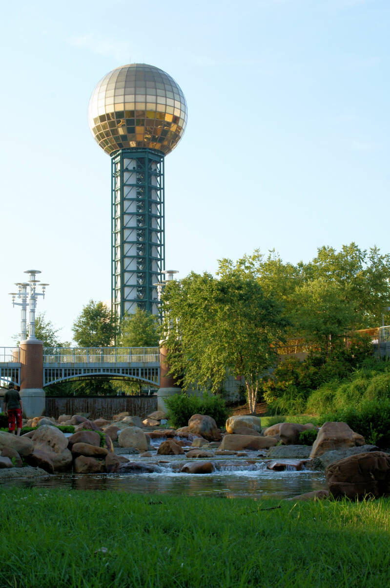Knoxville-Sunsphere300001.jpg