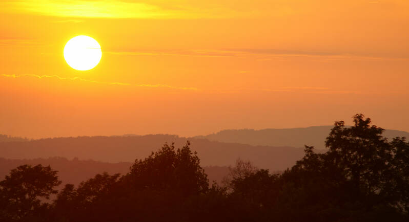 Zonsondergang300001.jpg