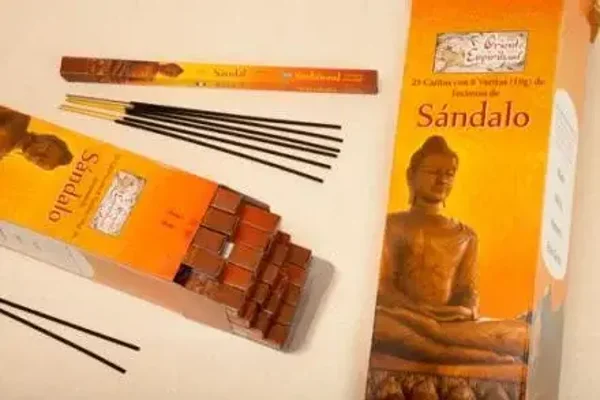 INCIENSO SANDALO (PROTECCION Y EXITO) KARMA 8 VARILLAS 10 G