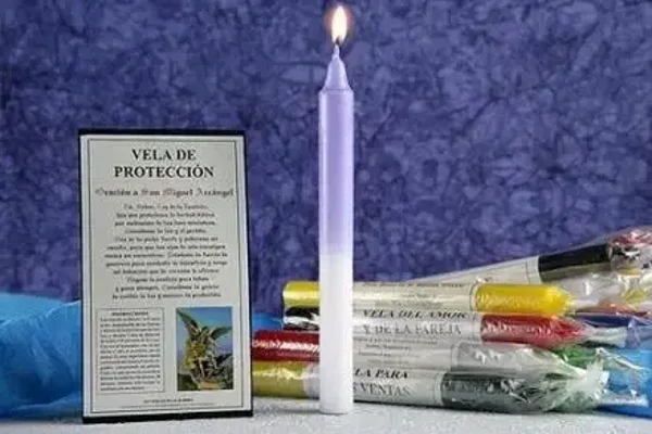 VELA ORACION SAN MIGUEL ARCANGEL (PROTECCIÓN) HECHA A MANO. 8 HORAS DURACIÓN