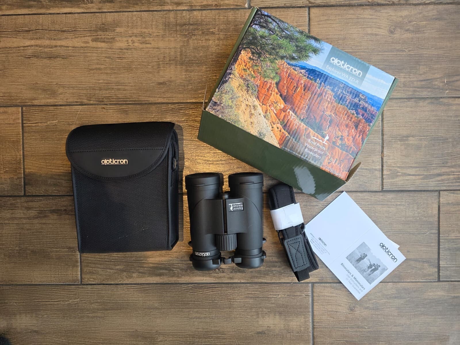 Opticron verrekijker 8x42