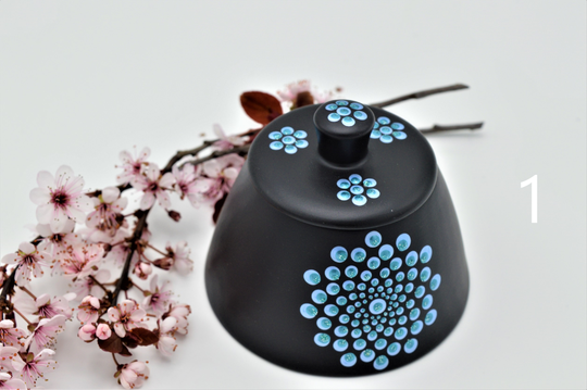 Porseleinen potje / Porcelain little pot