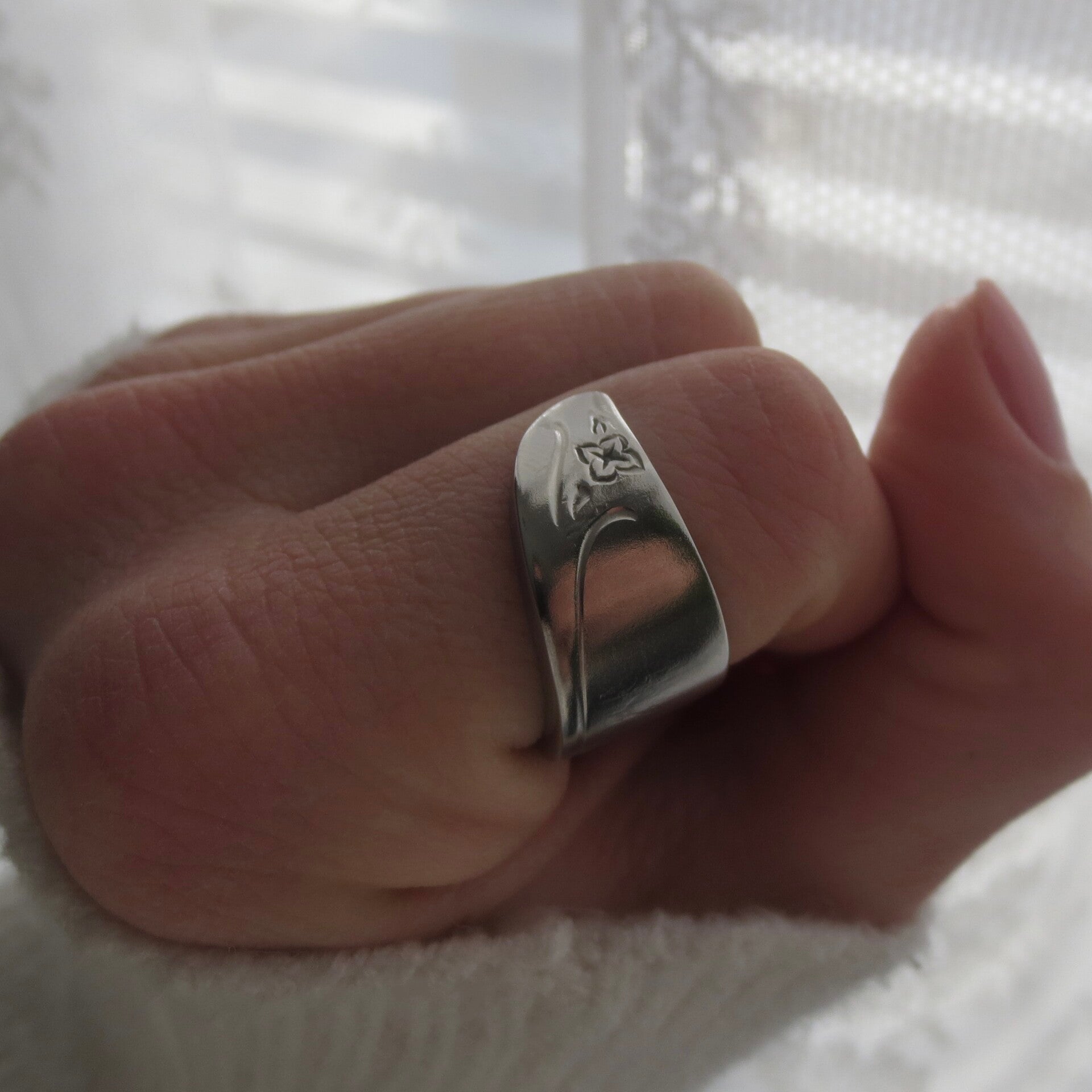 Hawaiian Flower Spoon Ring