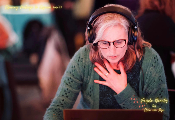 Salon met DJ Willemijn Van de Boer