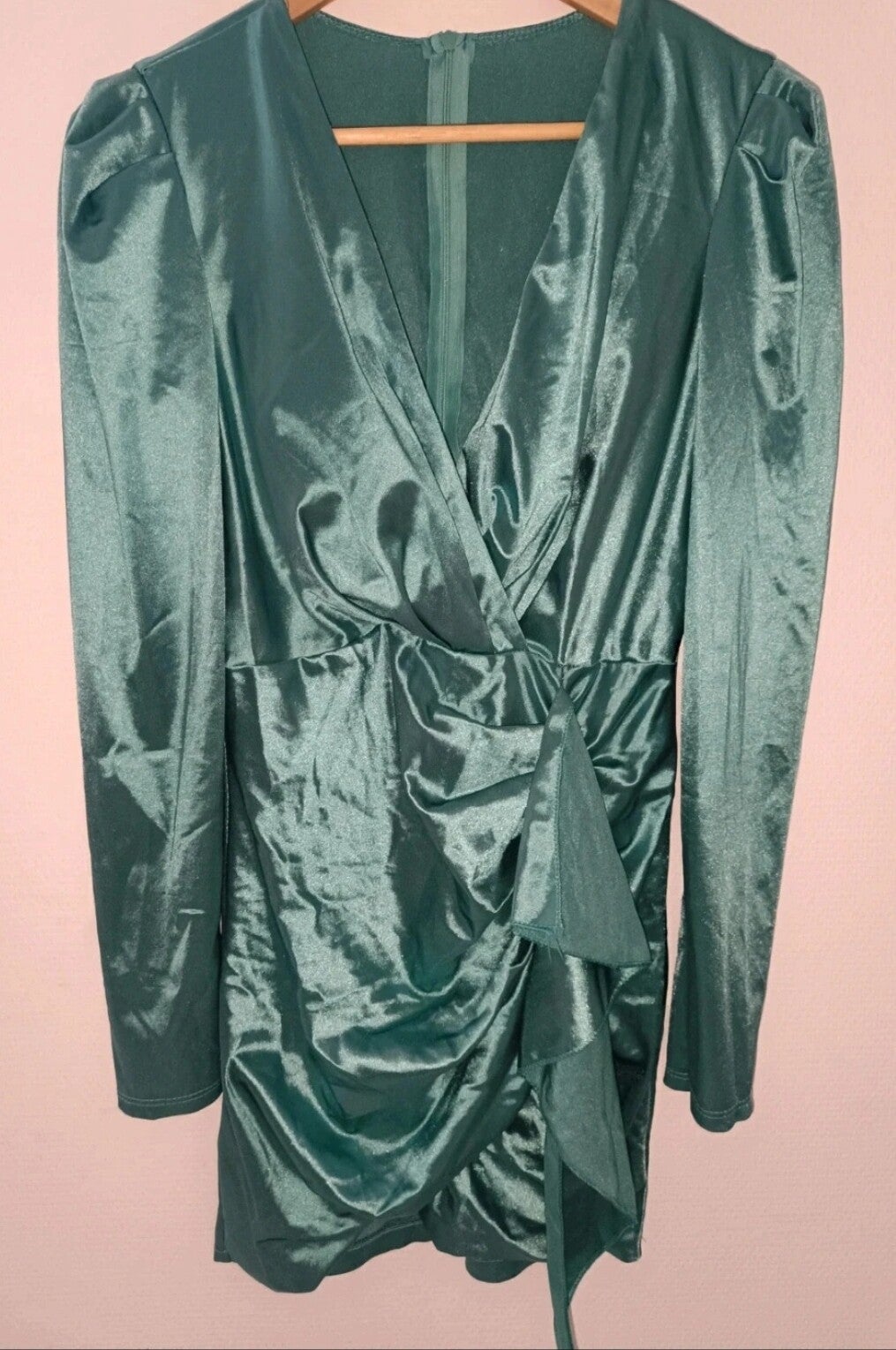 Robe satiné verte- Taille 34