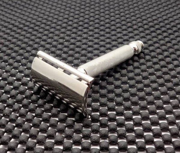 Replitech 1965 Tech Chrome Edition. Features a Brass Ball End Handle.