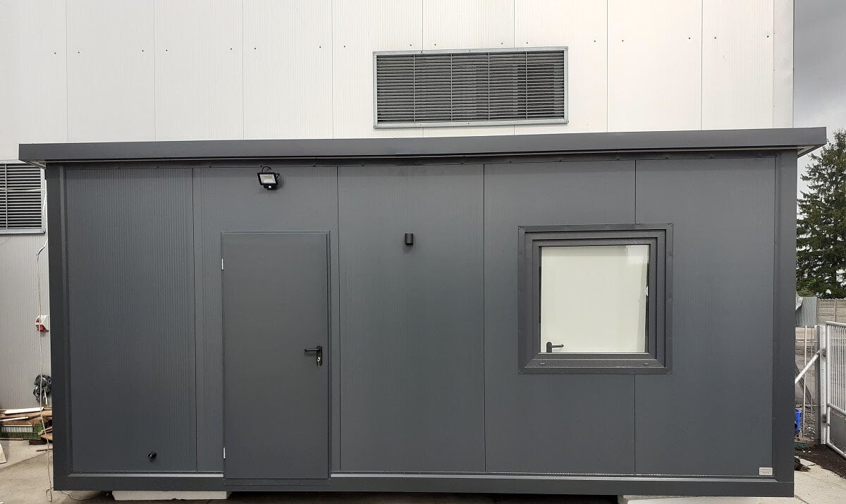18 m² Bürocontainer mit WC und Pantryküche