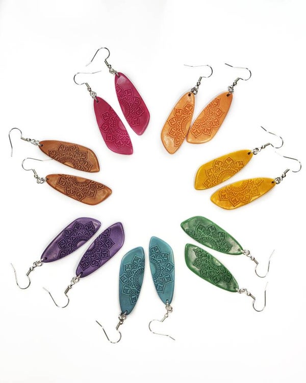 Boucles d'oreilles pendantes, avec mandala, différents coloris