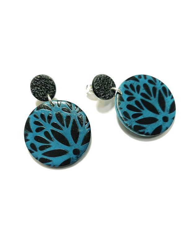 Clous d'oreilles pendants avec mandala