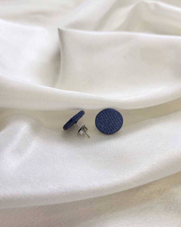 Clous d'oreilles effet "jeans"