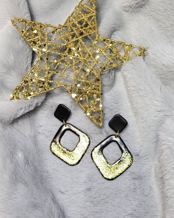 Boucles d'oreilles clous "Éclipse dorée"