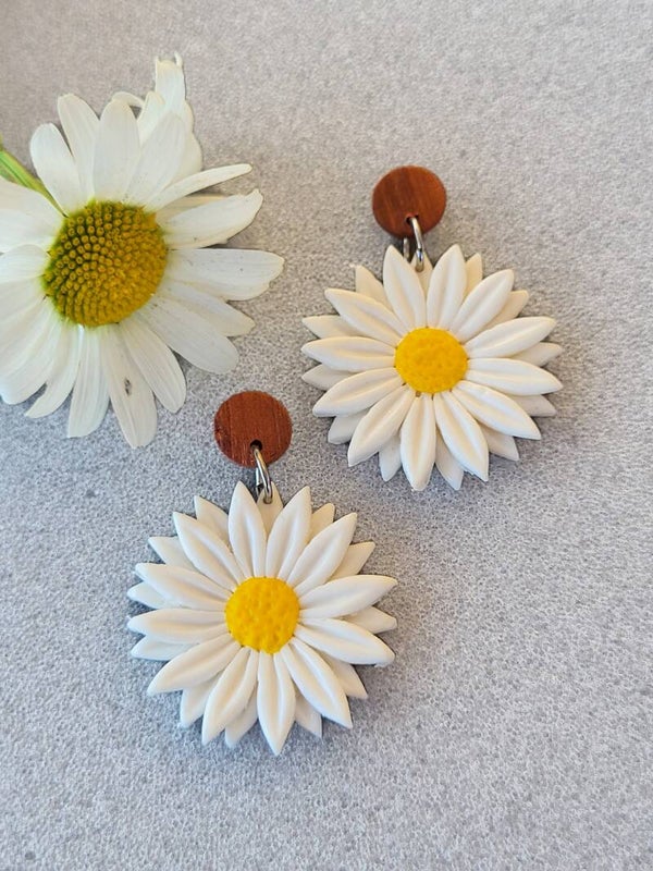 Boucles d'oreilles Marguerite | clous d'oreilles pendants
