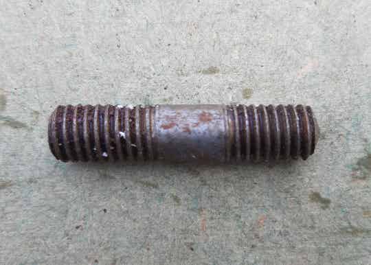 G508 Stud, engine manifold to head (short)