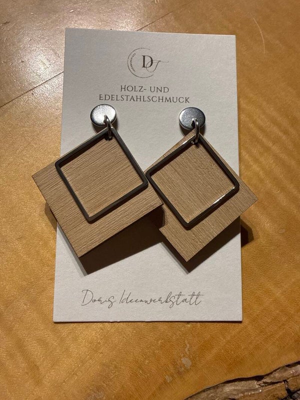 Edge - grafische Holzohrringe mit klarer Kante