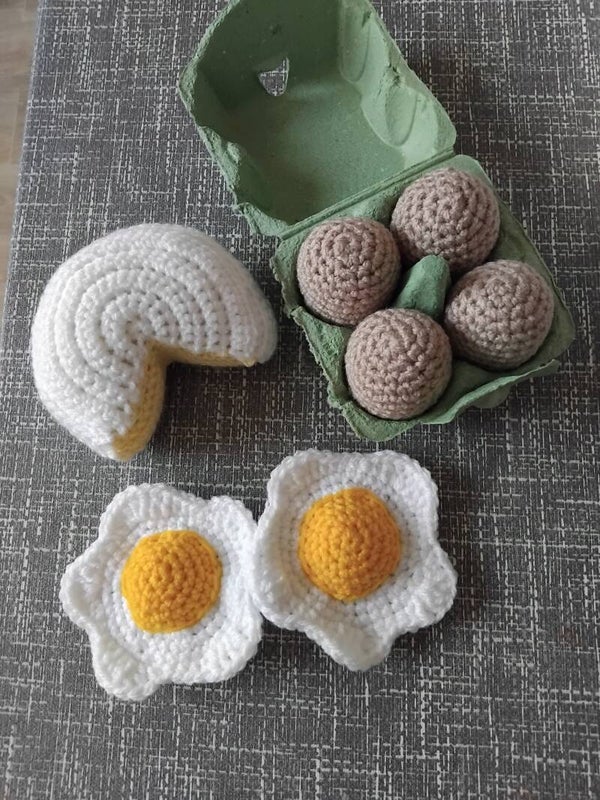 Lot de dinette œufs et fromage crochet