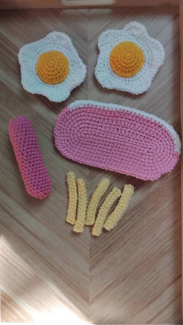 Lot de dînette jambon,  œufs , frites 🍟