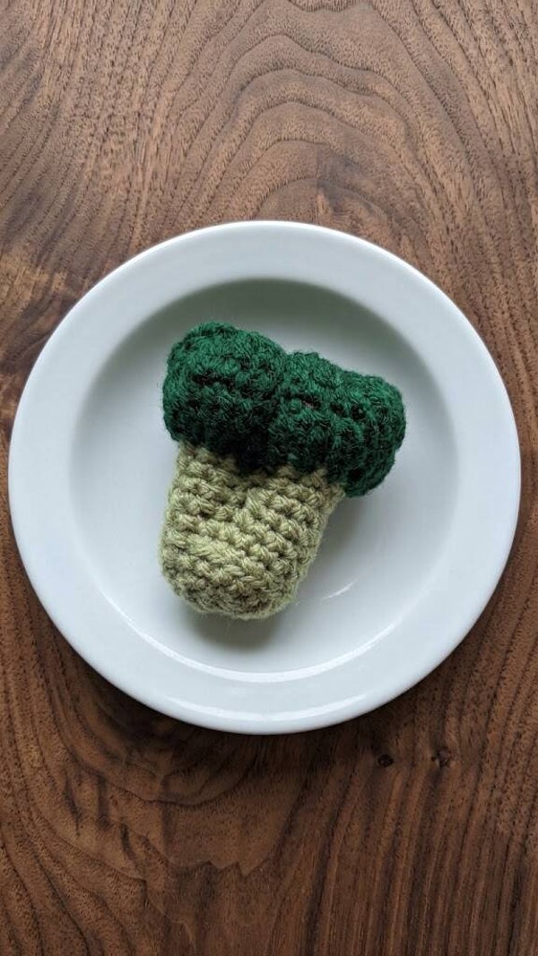 Brocoli en crochet fait main – Jouet de dinette & légume d'imitation