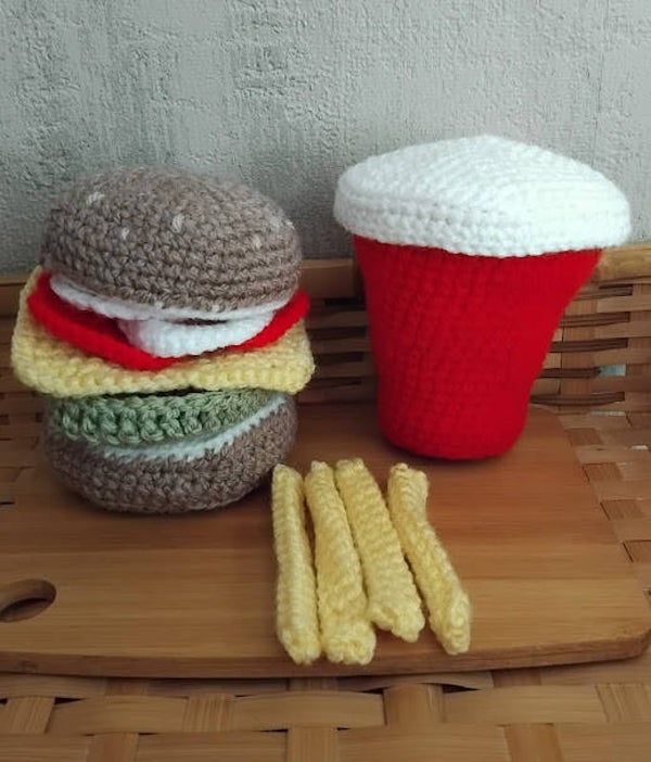 🍔 Menu Fast-Food en Crochet – Un jeu d'imitation gourmand pour les petits chefs !