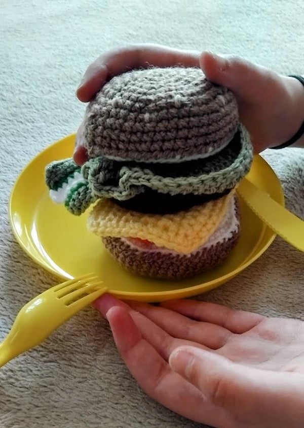 Hamburger au crochet – Jouet d'imitation Montessori – Dinette enfant faite main