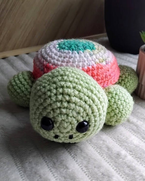 Tortue amigurumi au crochet – cadeau mignon et original