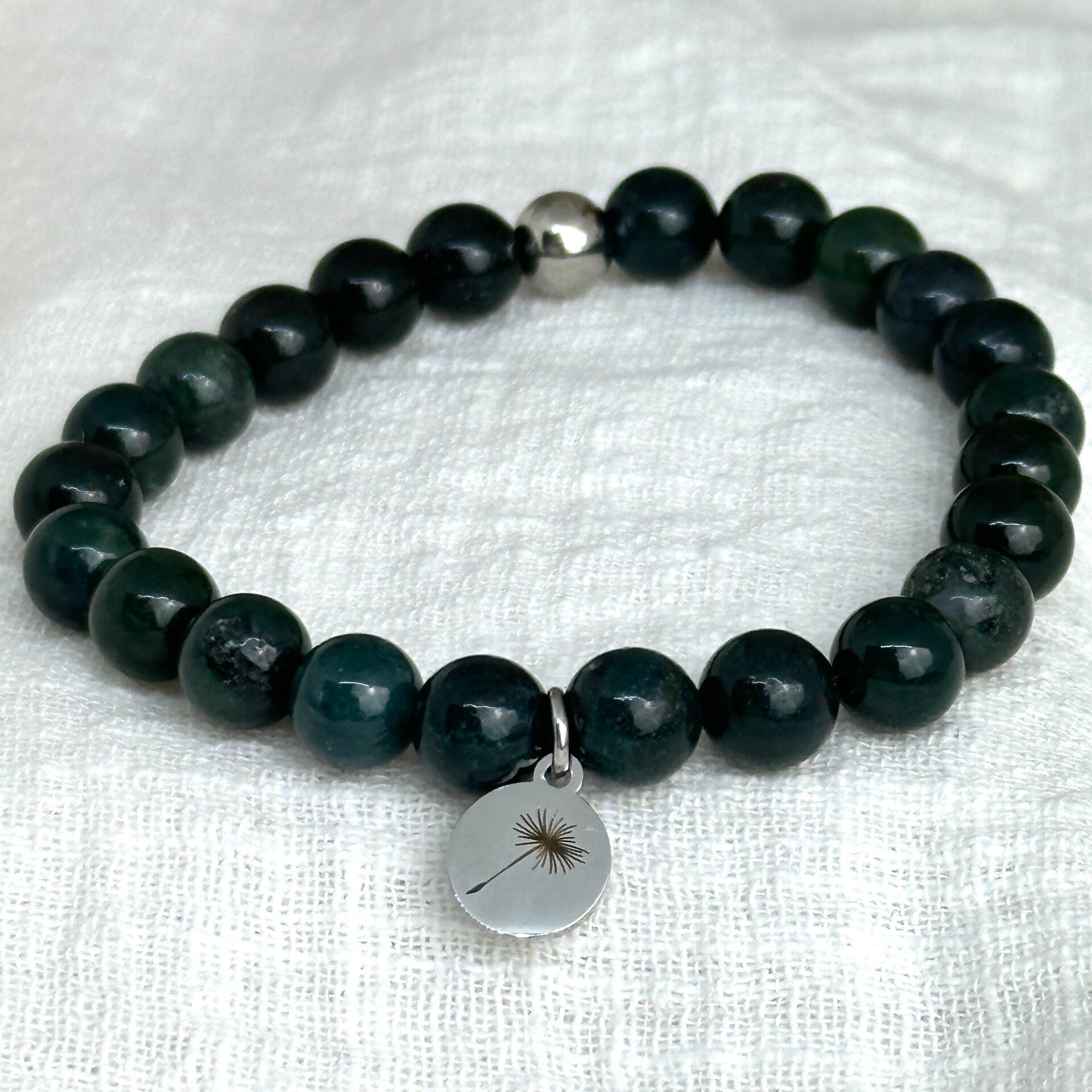 Rouwbandje Mosagaat (8 mm) – rouw armbandje met bedel