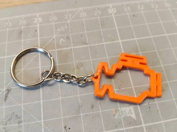 Brelok Check Engine – Kontrolka Silnika (Druk 3D)