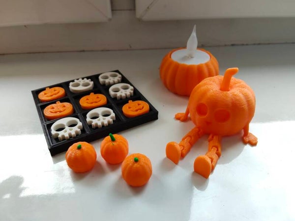 Zestaw Halloween – Gra Kółko i Krzyżyk, Ruchoma Dynia, Lampion LED i Mini Ozdoby
