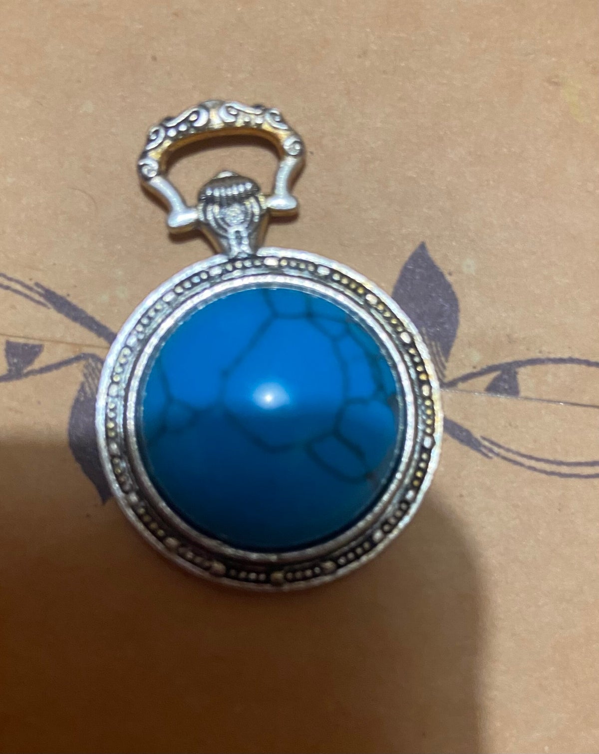 Pendentif montre Alice aux pays des merveilles | Strass-et-paillettes