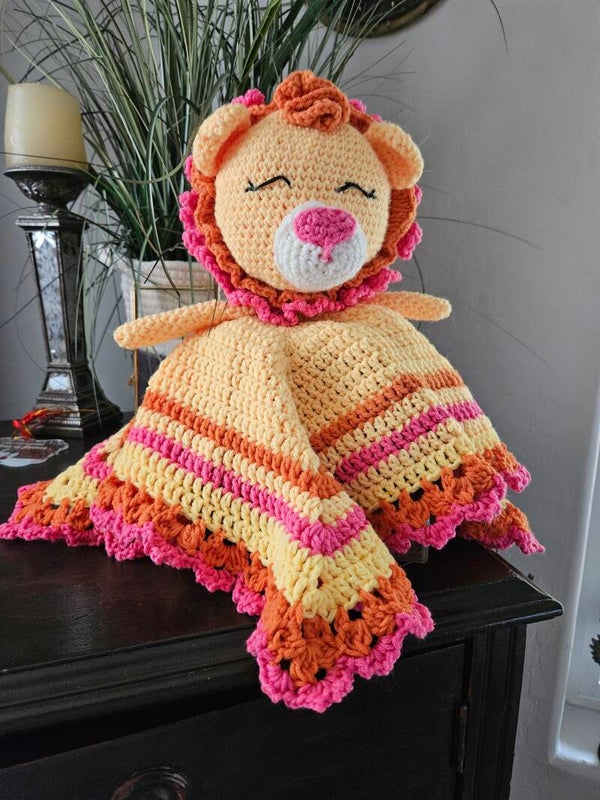 Handmade Amigurumi Crochet Lion Lovey Blanket