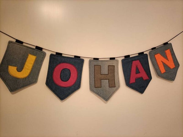 NAAMSLINGER SPIJKERSTOF MET VILT